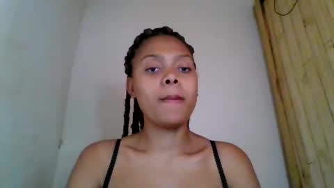 Snapshot of ckamilla45 chatting on 11.05.25 ckamilla45 online show from 11.05.25