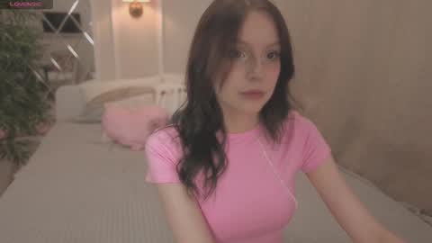 Claire Bennett online show from 09.12.25