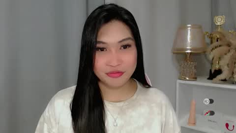Snapshot of claire_wntr chatting on 05.03.26 CLAIRE online show from 05.03.26