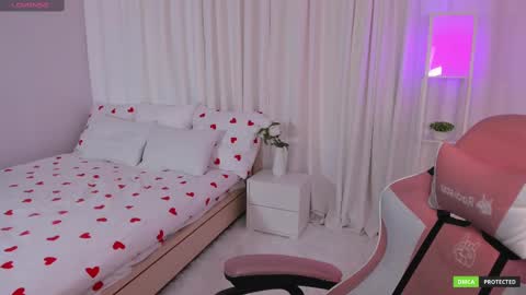 Claire Faers online show from 03.01.25