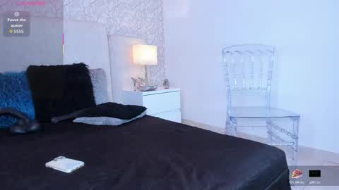 Snapshot of clairemiller chatting on 11.05.25 Claire Miller online show from 11.05.25