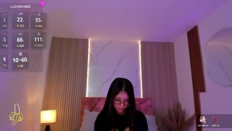 Snapshot of clairemillerx chatting on 04.21.26 clairemillerx online show from 04.21.26