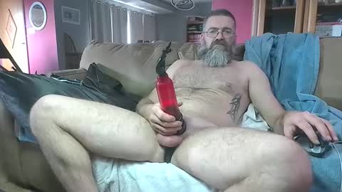 Snapshot of clamsplitter420 chatting on 12.18.24 Clamsplitter420 online show from 12.18.24