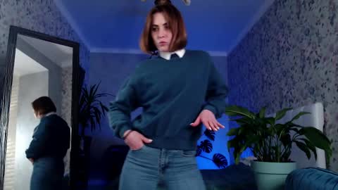 Clara online show from 03.10.25