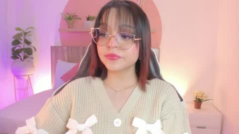C L A R A online show from 06.10.26
