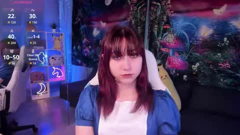 Snapshot of clarabenson chatting on 10.29.25 clarabenson online show from 10.29.25