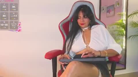 clariss_brown online show from 06.17.26