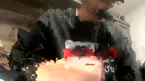 Snapshot of clarkshammer95 chatting on 02.08.25 clarkshammer95 online show from 02.08.25