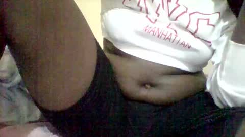 Snapshot of classic_carmen chatting on 11.17.25 carmen online show from 11.17.25