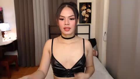 maika online show from 11.05.25