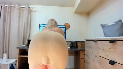 Snapshot of classy_medeeea chatting on 02.02.26 Deea xxx online show from 02.02.26