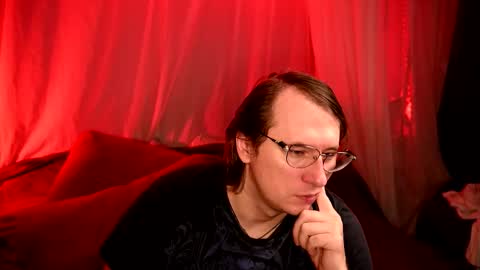 Snapshot of claudia_and_elon chatting on 10.23.25 Claudia Cyberfox and Elon online show from 10.23.25