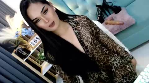 Cleo online show from 03.05.25