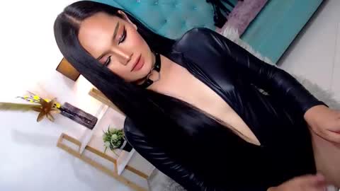 Cleo online show from 11.27.25