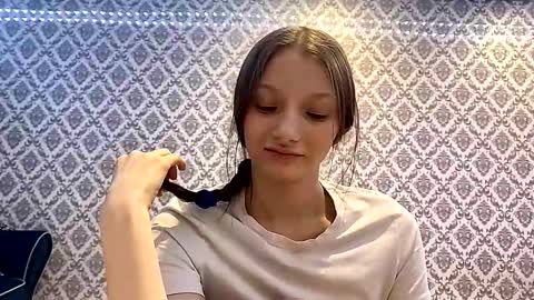 Snapshot of cleotilderinde chatting on 12.03.25 Cleo online show from 12.03.25