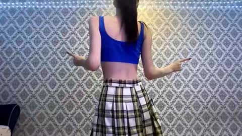 Snapshot of cleotilderinde chatting on 12.13.25 Cleo online show from 12.13.25