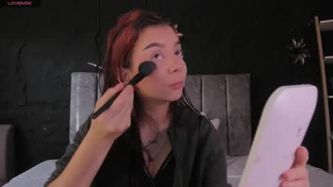 cleowhite_ online show from 03.07.26