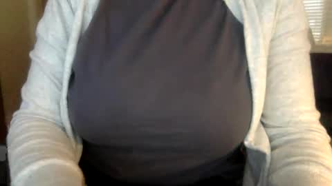 Snapshot of cleverlittleminx chatting on 12.10.24 Cleverlittleminx online show from 12.10.24