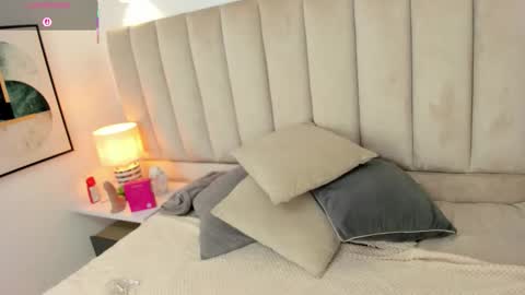 clhoe_johnson_ online show from 10.07.25