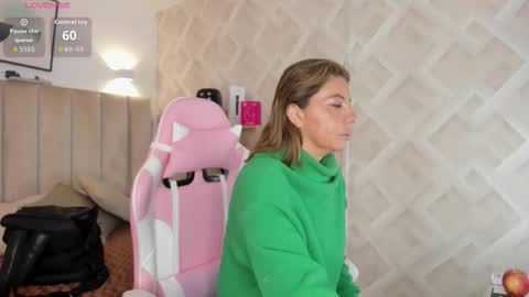 clhoe_johnson_ online show from 02.18.26