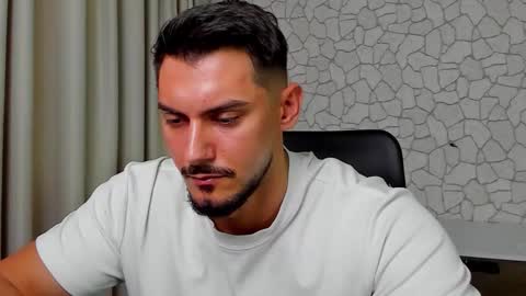 Snapshot of clintmasterss chatting on 09.26.25 ClintMasterss online show from 09.26.25