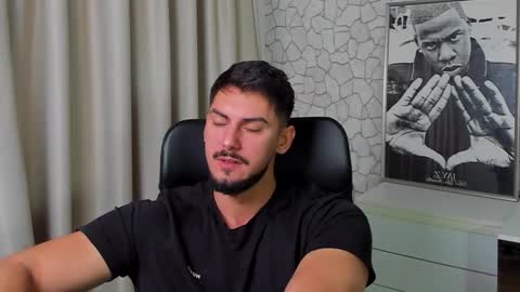 Snapshot of clintmasterss chatting on 10.29.25 ClintMasterss online show from 10.29.25