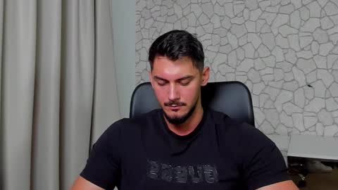 Snapshot of clintmasterss chatting on 11.10.25 ClintMasterss online show from 11.10.25