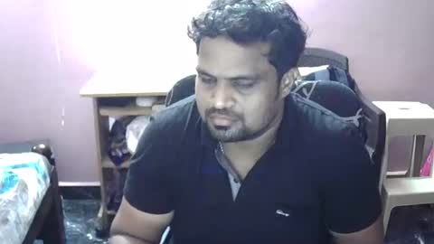 Snapshot of clitorisgspot69 chatting on 11.16.25 Raj online show from 11.16.25