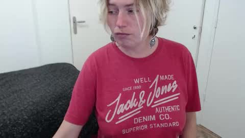 Syl  online show from 10.30.25