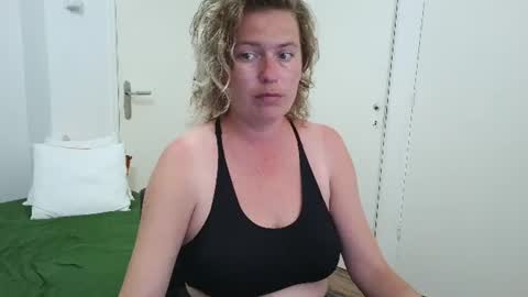 Snapshot of clittytastic chatting on 06.21.26 Syl online show from 06.21.26