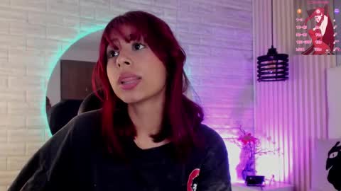 Snapshot of cloe__hills chatting on 12.02.24 Cloe online show from 12.02.24