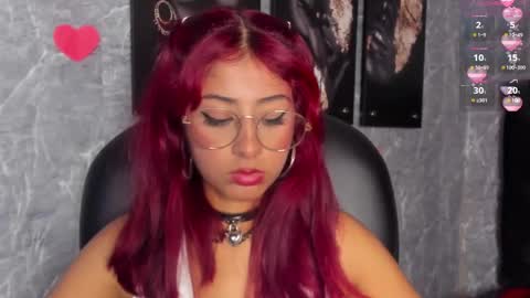 Snapshot of cloe__hills chatting on 02.18.25 Cloe online show from 02.18.25