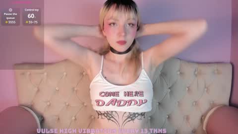  CLOE  online show from 01.08.25