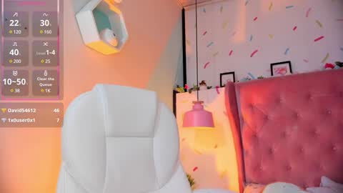 Snapshot of cloe_martinez_ chatting on 12.07.24 Cloe online show from 12.07.24