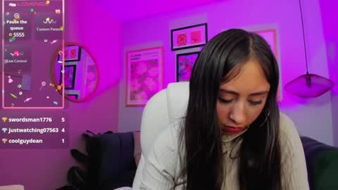 Snapshot of cloe_martinez_ chatting on 12.10.24 Cloe online show from 12.10.24