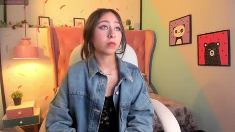 Snapshot of cloe_martinez_ chatting on 12.14.24 Cloe online show from 12.14.24