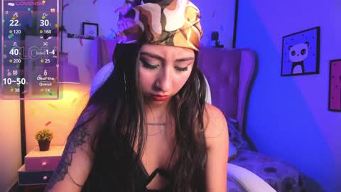 Snapshot of cloe_martinez_ chatting on 12.15.24 Cloe online show from 12.15.24