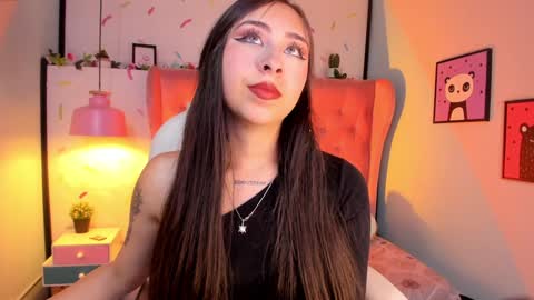 Snapshot of cloe_martinez_ chatting on 01.25.25 Cloe online show from 01.25.25