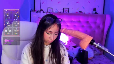 Snapshot of cloe_martinez_ chatting on 01.29.25 Cloe online show from 01.29.25