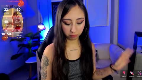 Snapshot of cloe_martinez_ chatting on 10.11.25 Cloe online show from 10.11.25