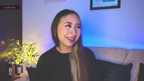 Snapshot of cloe_martinezz_ chatting on 04.29.26 cloe_martinezz_ online show from 04.29.26