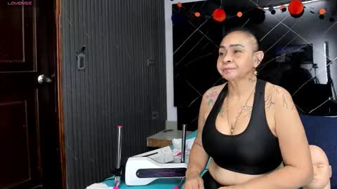 CLOE online show from 11.07.25