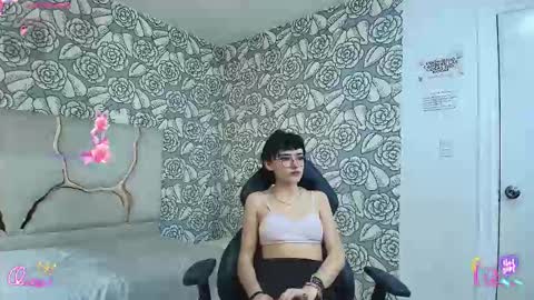 cloee_tay1 online show from 02.14.26