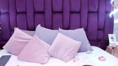 Cloe  online show from 03.14.26