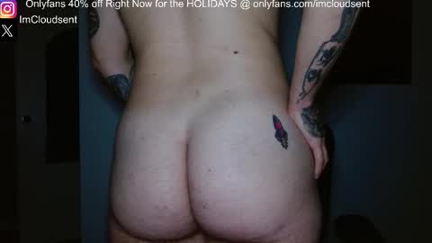 Snapshot of cloudsent chatting on 12.16.25 35 videos 50 pictures ---- IGTwitter ImCloudsent online show from 12.16.25