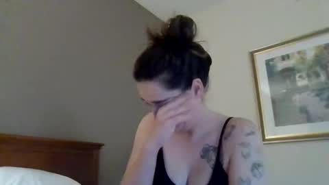 tallhungandcloudy online show from 04.24.26
