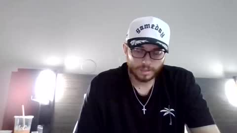 tallhungandcloudy online show from 04.26.26