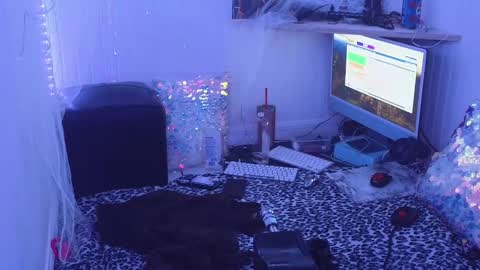 Clover51980 online show from 01.23.25