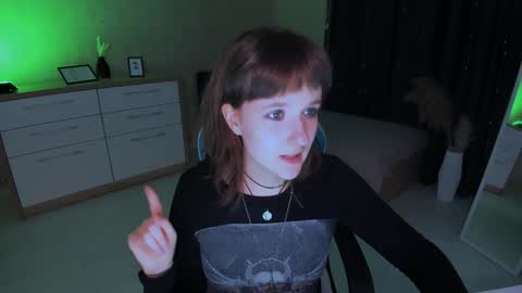  Clover  follow me  online show from 12.12.24