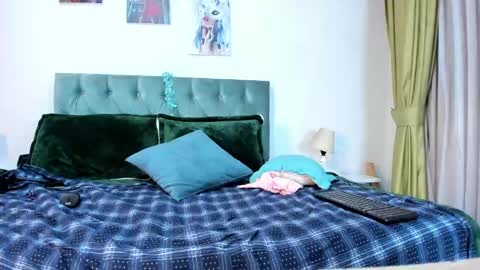 Snapshot of clown_face chatting on 02.24.25 emely dolce online show from 02.24.25